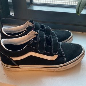 Vans sneakers size 5.5 youth